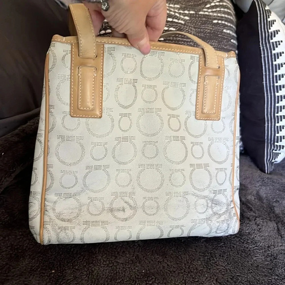 Salvatore Ferragamo tote - Picture 12 of 14